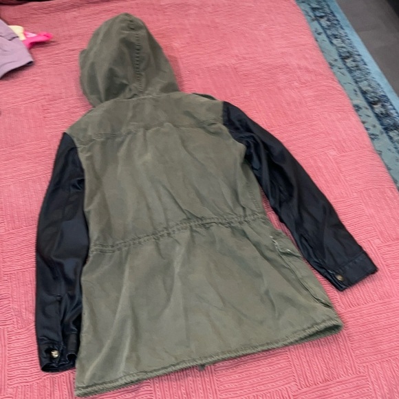 Talula small army Green / Black Utility Jacket with Hood - damaged - Picture 9 of 16
